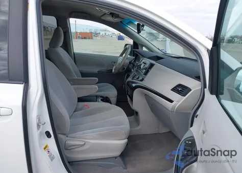 2011 Toyota Sienna Le V6 from USA, damaged, VIN 5TDKK3DC1BS090655